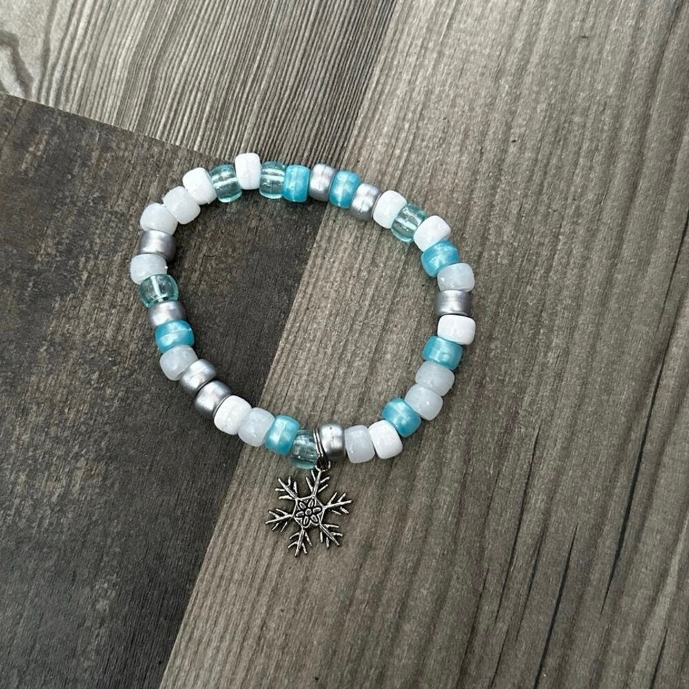 handmade beaded snowflake bracelet blue white
